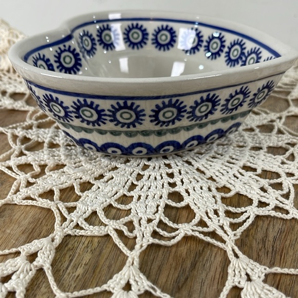 Boleslawiec Pottery heart shaped bowl - Picture 4 of 5